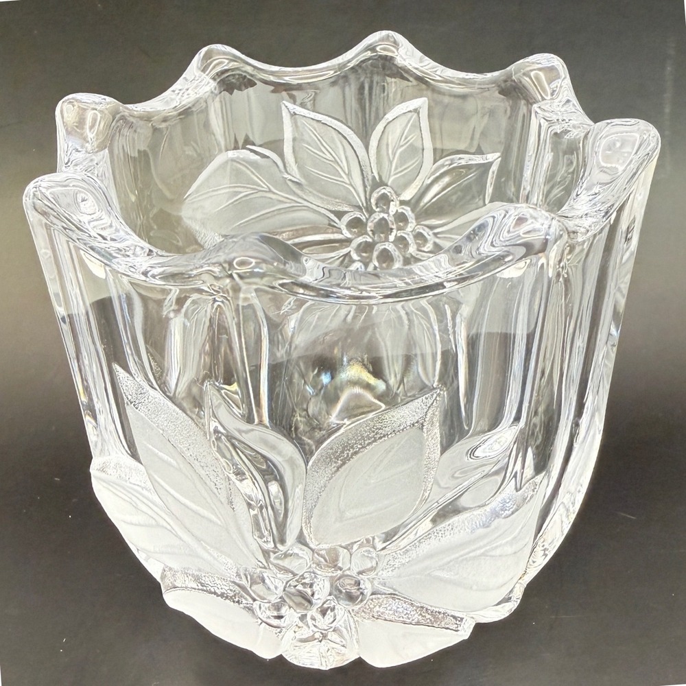 VINTAGE Mikasa Festive Poinsettia Crystal Christmas Votive Candle Holder